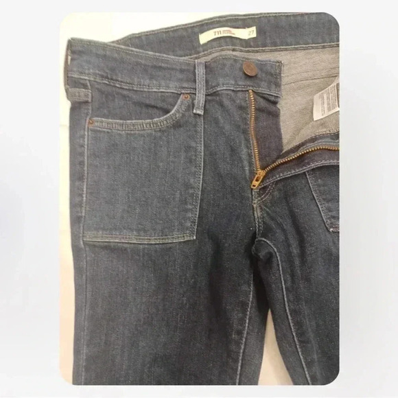 Levi Strauss Mid Rise Skinny  Medium Wash Jeans Size 27 - Picture 7 of 11
